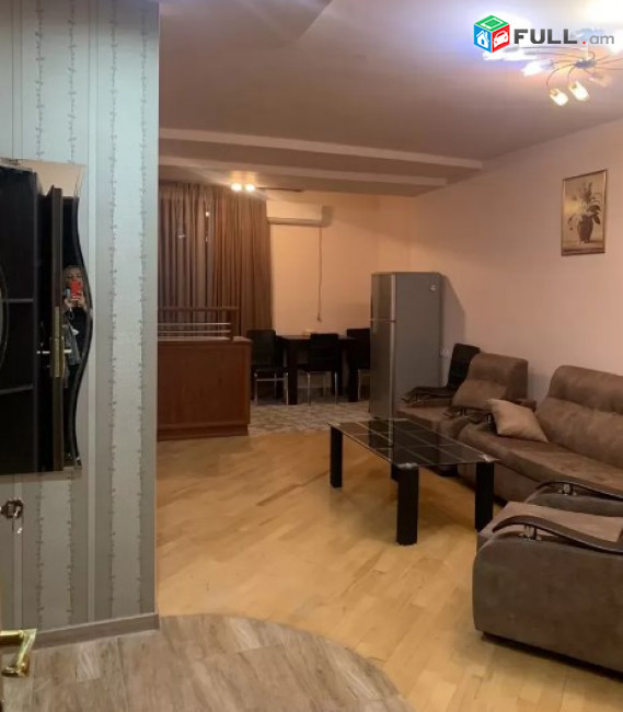 AV0796 Վարձով է տրվում 2 սենյականոց բնակարան Ամիրյան փողոցում