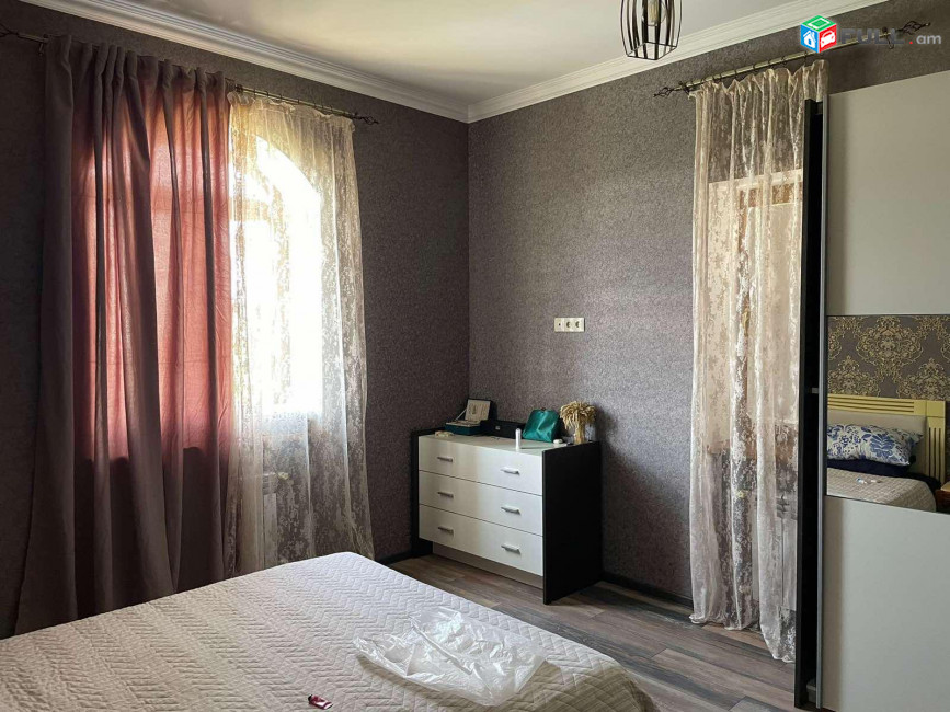AV0634 Վարձով է տրվում 2 հարկանի առանձնատուն Բագրևանդի փողոցում