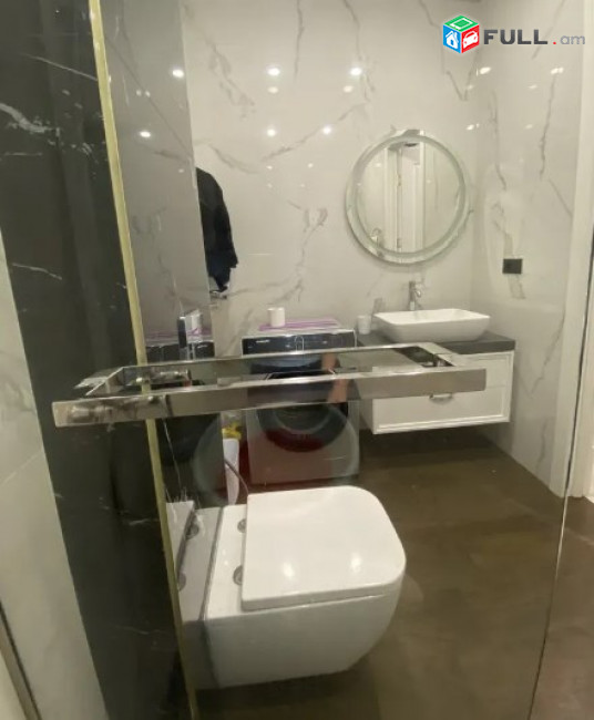 AV0631 Վարձով է տրվում 2 սենյականոց բնակարան Բյուզանդի փողոցում