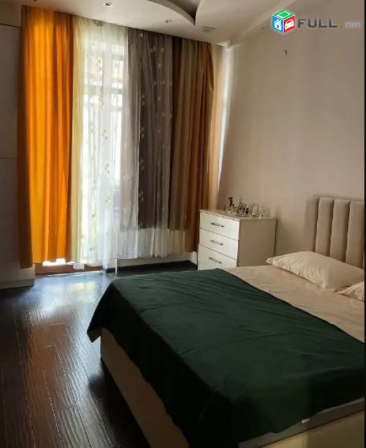 AV0621 Վարձով է տրվում 2 սենյականոց բնակարան Արամի փողոցում