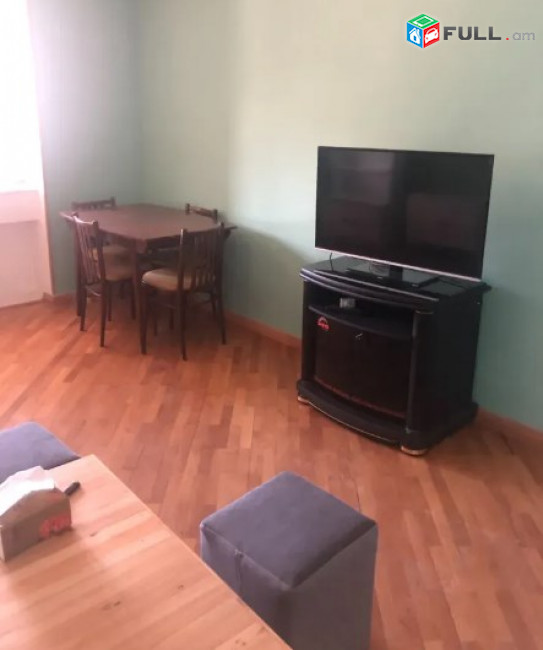 AV0577 Վարձով է տրվում 3 սենյականոց բնակարան Սարյան փողոցում