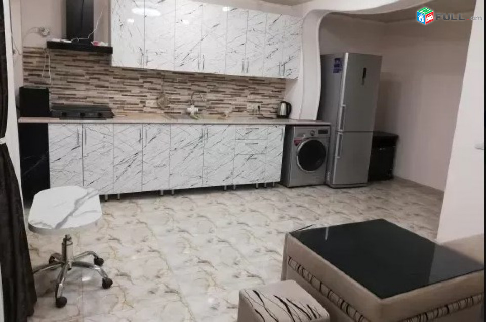 AV0558 Վարձով է տրվում 2 սենյականոց բնակարան Դավիթ Բեկի փողոցում