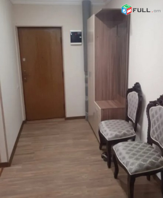 AV0521 Վարձով է տրվում 3 սենյականոց բնակարան Փարպեցու փողոցում