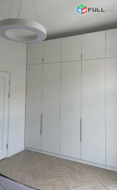 AV0530 Վարձով է տրվում 3 սենյականոց բնակարան Չայկովսկու փողոցում
