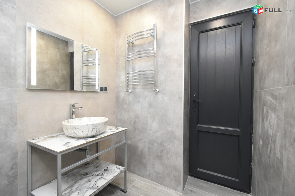  Վարձով է  տրվում 4 Սենյակ Կենտրոնում , For rent apartment center