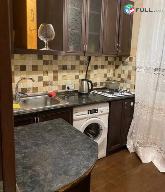 Վարձով է տրվում բնակարան Նոր-նորքի 1-ին  զանգվածում՝ Նանսենի   փողոցում