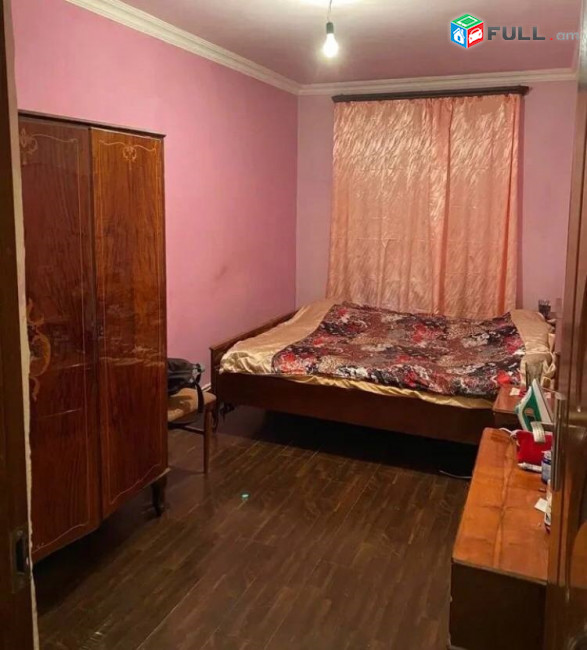 Վարձով է տրվում բնակարան Նոր-նորքի 1-ին  զանգվածում՝ Նանսենի   փողոցում