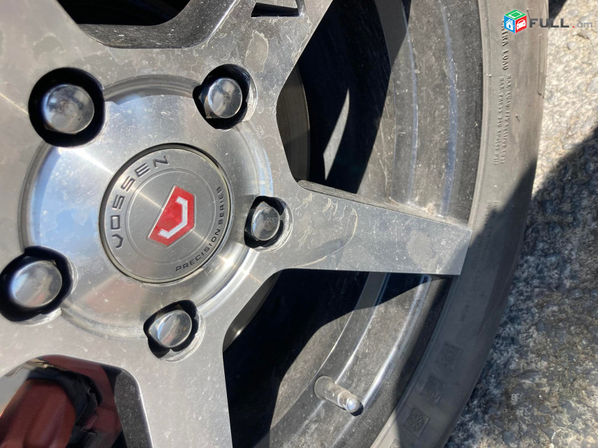 VOSSEN 215/60R16 անվահեծեր