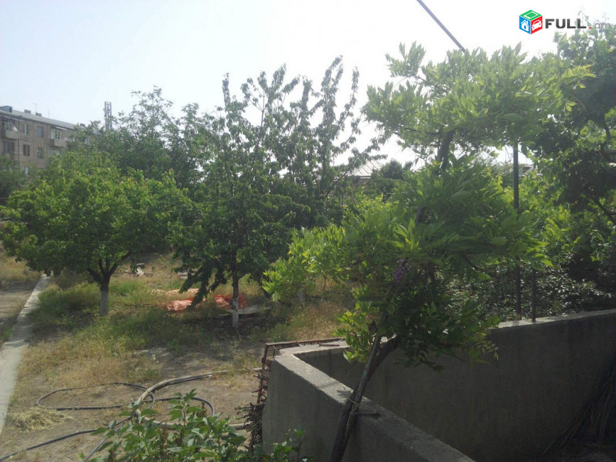 Մեծ հողամասով սեփական տուն