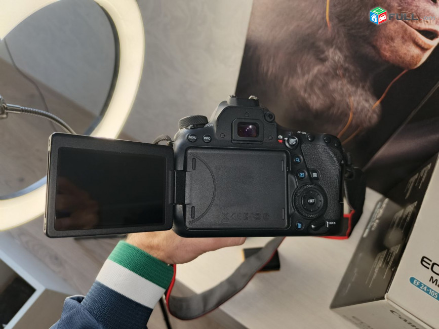 Canon 6D Mark 2 