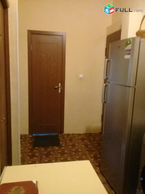 Շտապ վաճառվում է բնակարան 