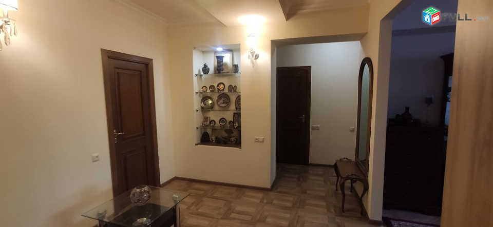 100քմ 3 սենյակ, կապիտալ վերանորոգված, չբնակեցված,9-2 հարկ