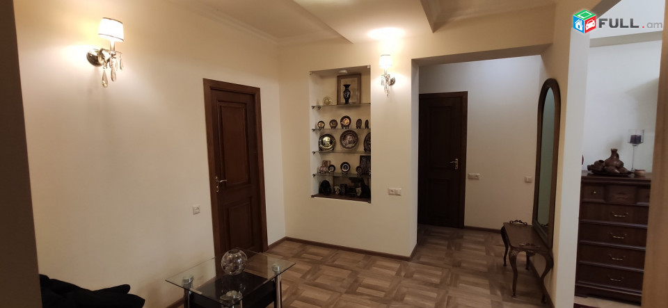 100քմ 3 սենյակ, կապիտալ վերանորոգված, չբնակեցված,9-2 հարկ