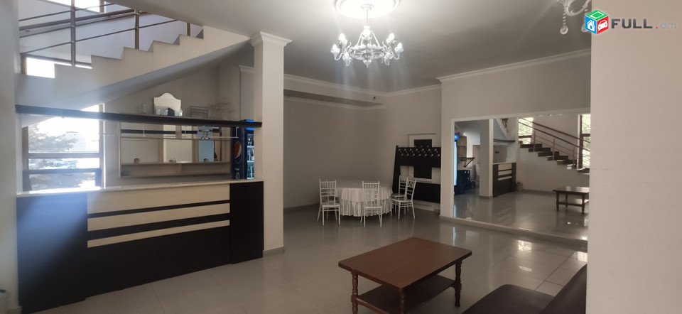 Գործող ռեստորան,հող 1300քմ,շենք  ,4 սրահ,ամառային տաղավարներ,ավտոմեքենաների համար կայանատեղի