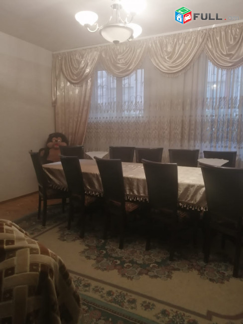 Հող 800քմ,Վերին պտղնի, աբովյանի ГАИ -ից մոտ 100մետր, նկուղ, 3 հարկ և մանսարդ, շենքը 540քմ