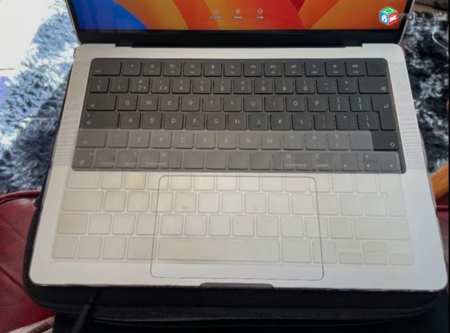 Apple MacBook Pro 14" (512GB SSD, M1 Pro 10/16core, 16GB) Արծաթե + տուփ