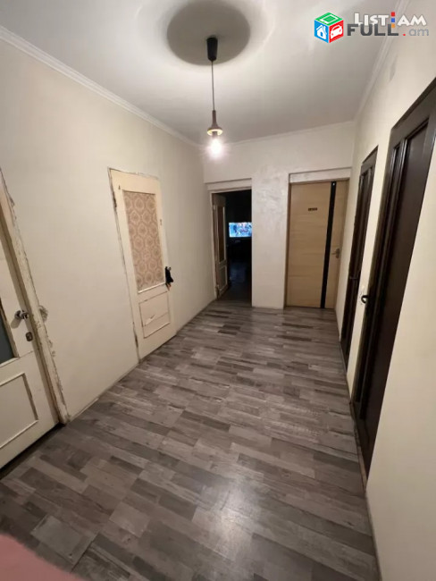 Սայաթ-Նովա, 3 սեյակ, 111քմ, 12/3 հարկ