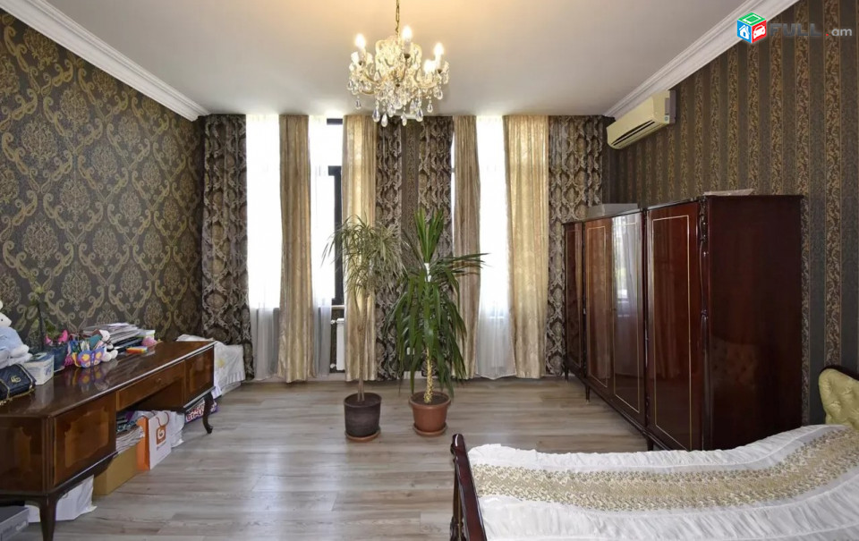 Աբովյան փողոց, 3 սենյակ, 100քմ, 4/3 հարկ