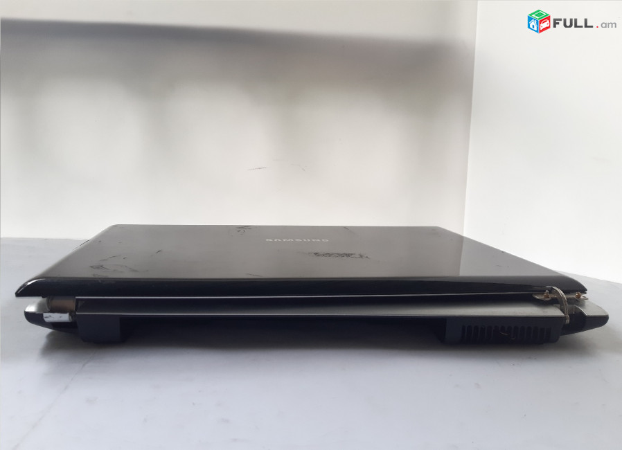 SAMSUNG NP-R520 պահեստամասեր ամեն ինչ разборка на запчасти
