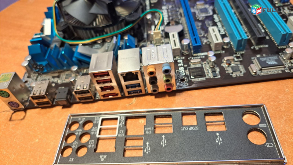Կոմպլեկտ ASUS P7P55D-E + CPU i5-7500 + RAM 8GB DDR3 միասին Motherboard MB Процессор LGA1151