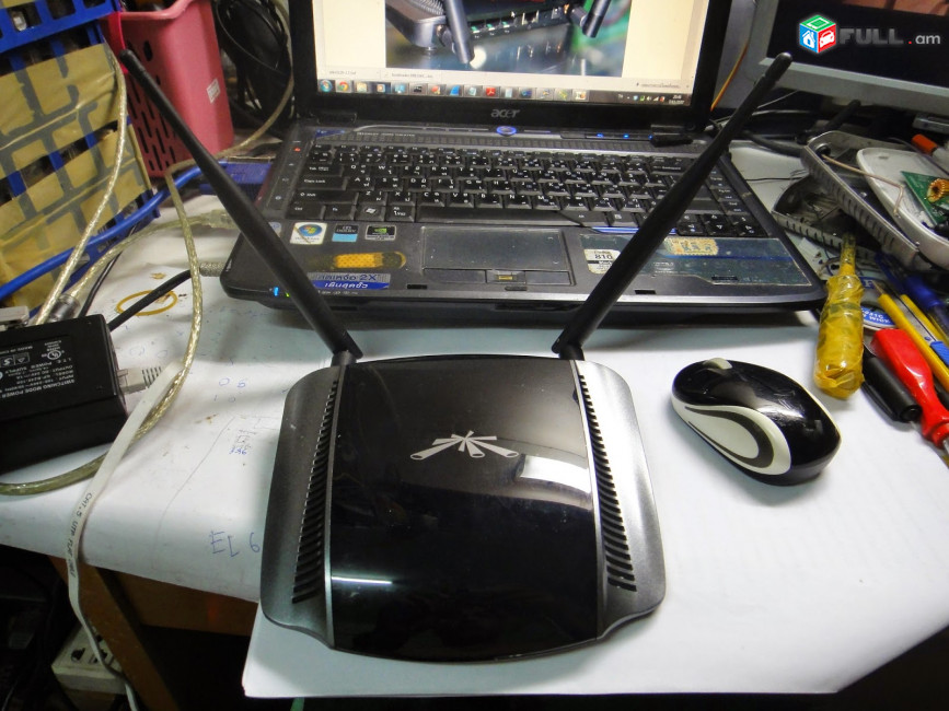 Ubiquiti Networks Power AP N 802.11n Ultra-Long Range Wi-Fi Router No AC Adapter Точка доступа ուղղորդիչ