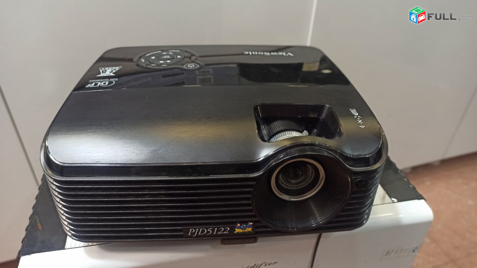 ՊԱՀԵՍՏԱՄԱՍ Проектор ViewSonic PJD5122 Projector  - ԼԱՄՊԸ ԱՇԽԱՏՈՂ Է  / լամպի առանձին գինը 15000դր է /
