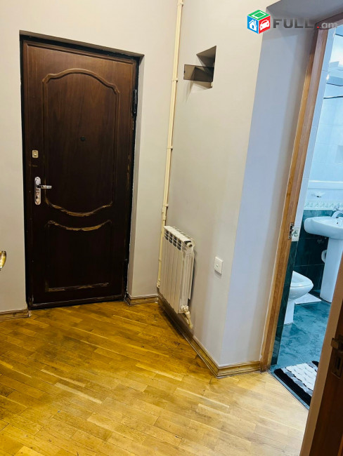 3 սենյականոց բնակարան Հակոբ Պարոնյանի փողոցում, 80 ք.մ., բարձր առաստաղներ, 3/5 հարկ