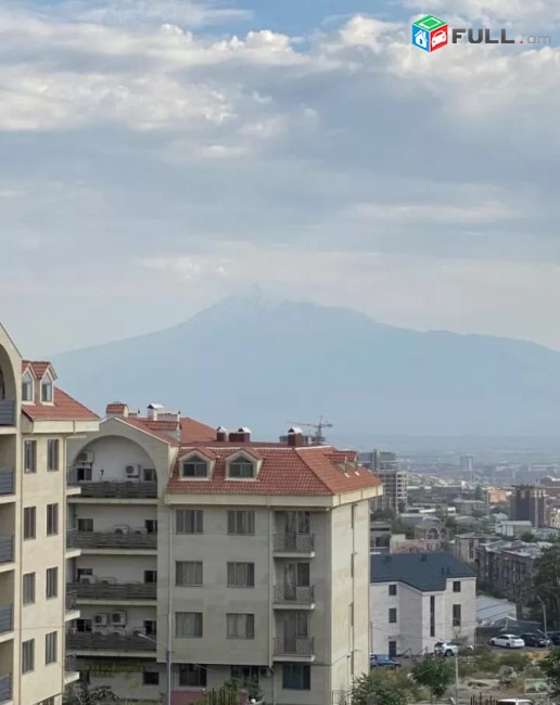 Վաճառվում է 4 սենյականոց բնակարան Վերին Անտառային փողոցում: