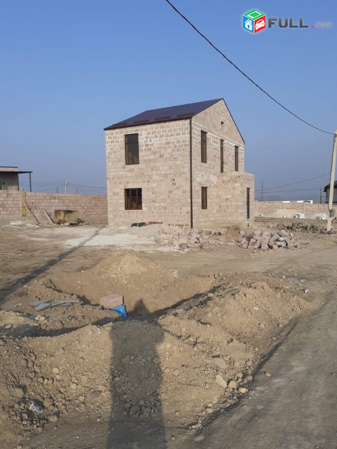 Նորակառույց առանձնատուն Զովունիում