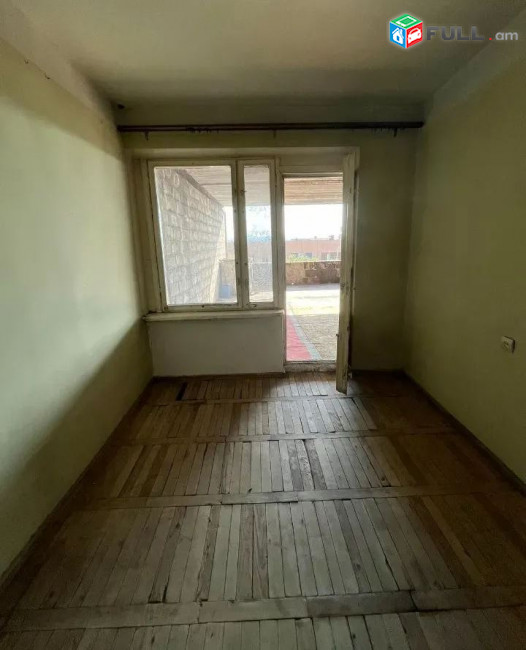 կօդ 8216 / Կուրղինյան փողոց