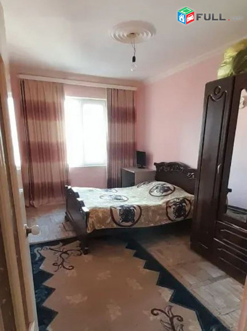 կօդ 8242 / Հունան Ավետիսյան փողոց