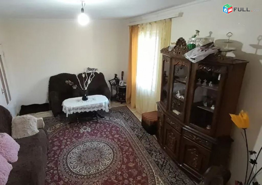կօդ 8242 / Հունան Ավետիսյան փողոց