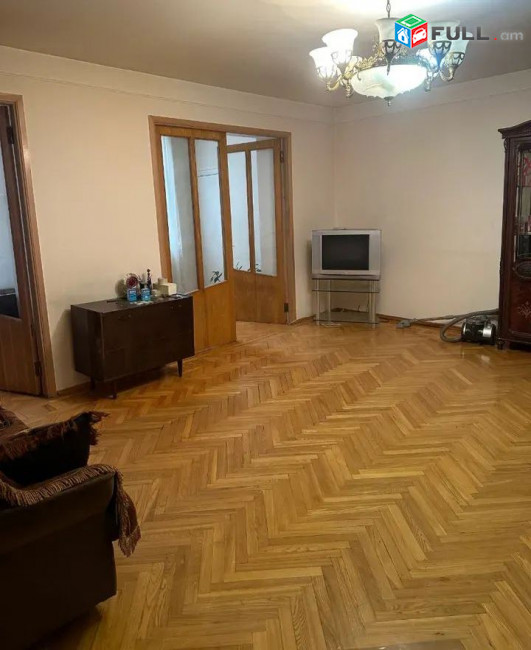 ԿՕԴ 8264 /Գրիբոյեդով փողոց
