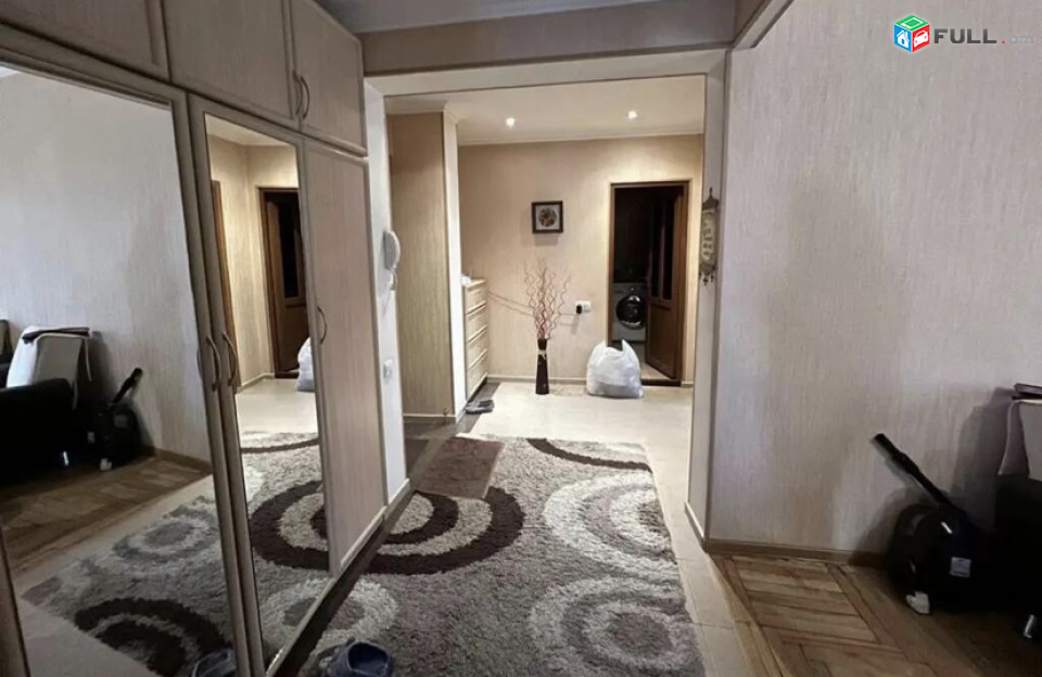 S1302 сдаётся квартира в центре