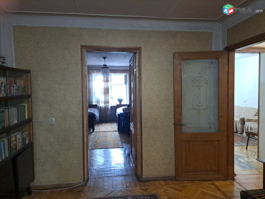 Сдаю в аренду 2-комн. квартиру на пр. Комитаса 1, 79 кв.м., высокие потолки, предпоследний этаж, евроремонт