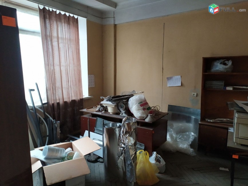 ՇԱՏ ՇՏԱՊ։ Տրվում է վարձով օֆիսային տարածք Քանաքեռ-Զեյթուն ոստիկանության հարևանությամբ