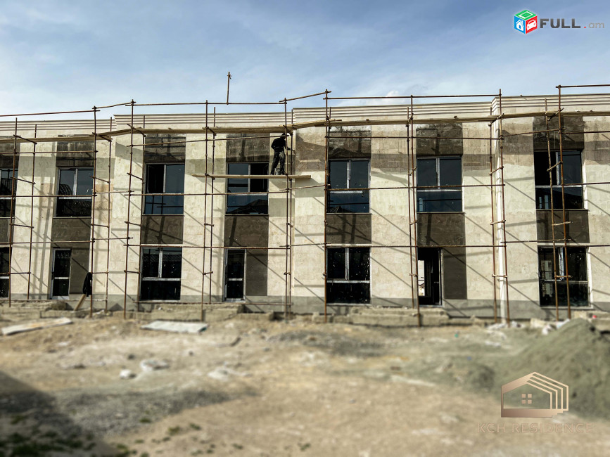 Երեք հարկանի թաունհաուզ, Գ-1 թաղամաս Աջափնյակում