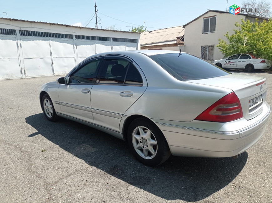 Mercedes-Benz C-Class , 2001թ.