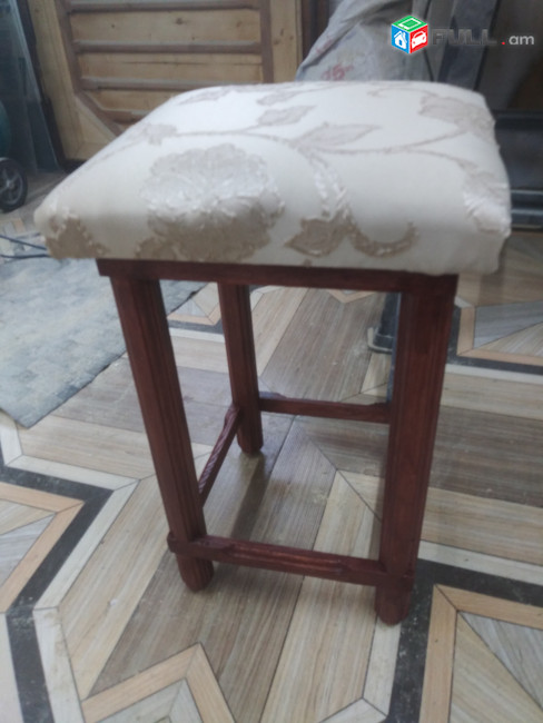Փայտյա փափուկ աթոռակ / տաբուլետկա / աթոռներ
