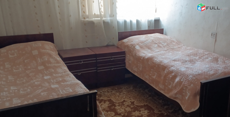 5 սենյականոց բնակարան Աղայան փողոցում