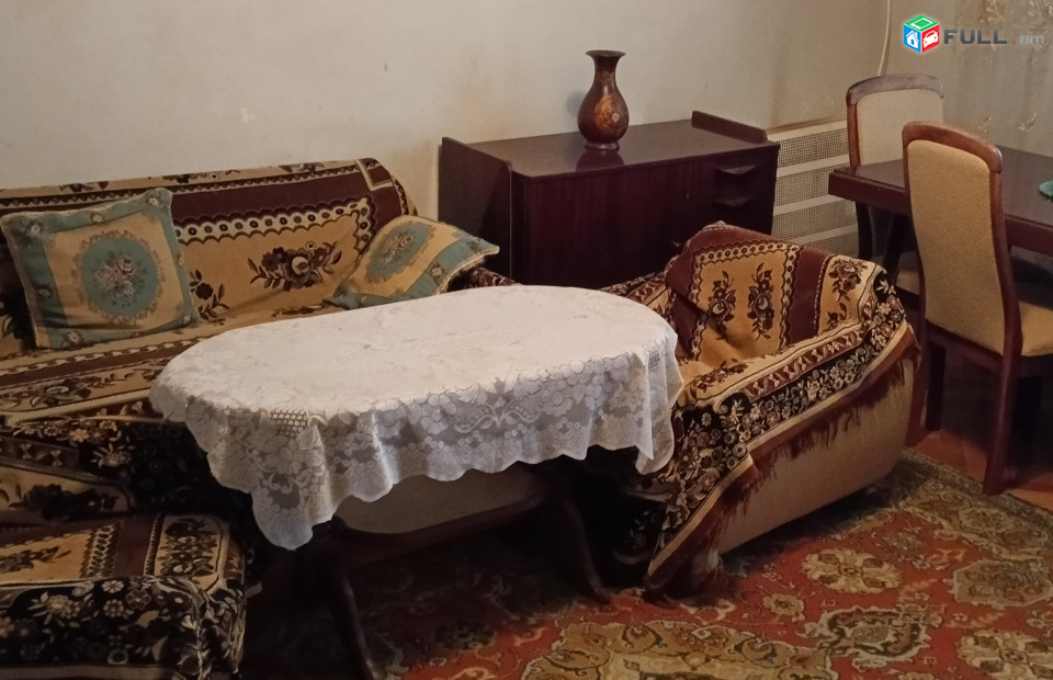 5 սենյականոց բնակարան Աղայան փողոցում