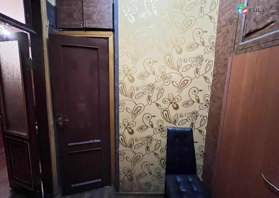  1 սենյականոց բնակարան Կիևյան փողոցում, 34 ք.մ., բարձր առաստաղներ, կոսմետիկ վերանորոգում, քարե շենք