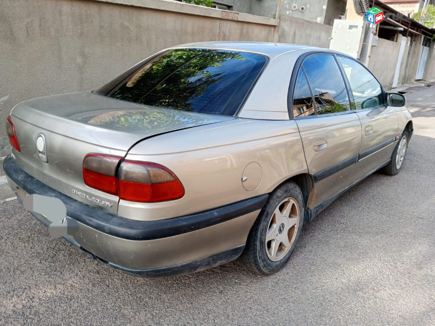 Opel Omega , 1995թ.