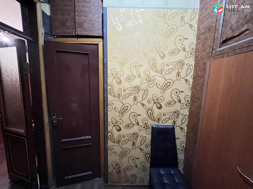 1 սենյականոց բնակարան Կիևյան փողոցում, 34 ք.մ., բարձր առաստաղներ, քարե շենք