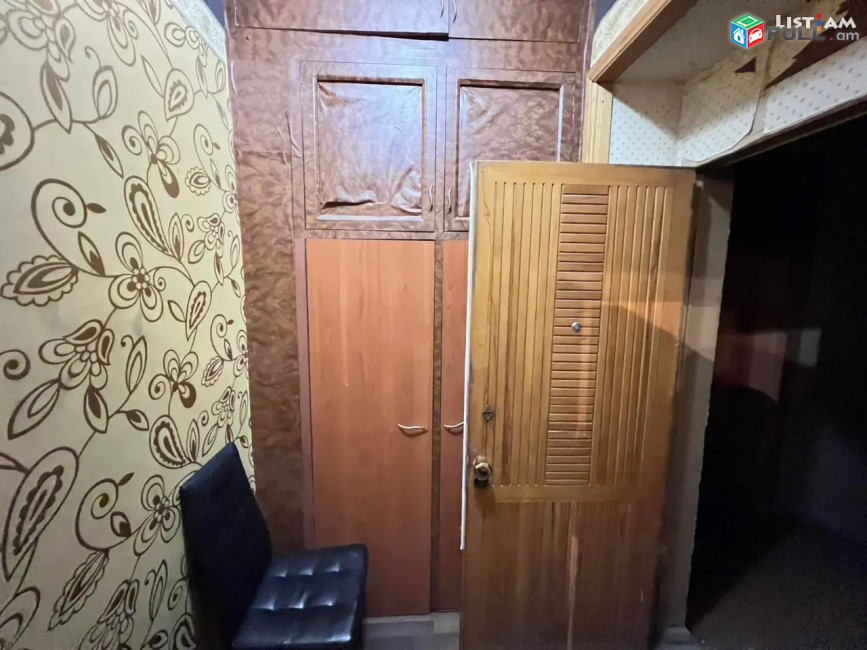 1 սենյականոց բնակարան Կիևյան փողոցում, 34 ք.մ., բարձր առաստաղներ, քարե շենք