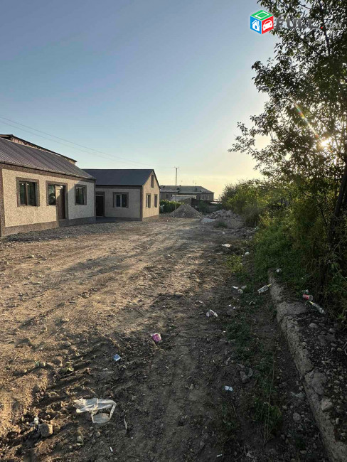 Մեկ Հարկանի քարե տուն 50 քմ․ և 150 քմ․ հողատարածքով