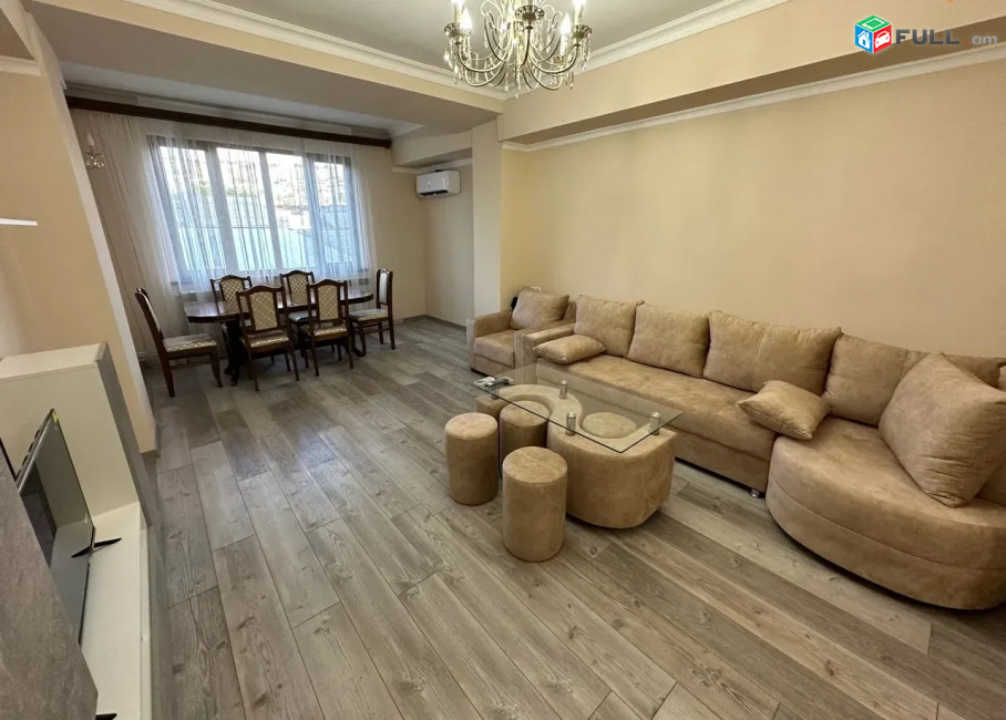 3 սենյականոց բնակարան կենտրոնում, 103 ք.մ., մի քանի պատշգամբ, 2/9 հարկ, կապիտալ վերանորոգված