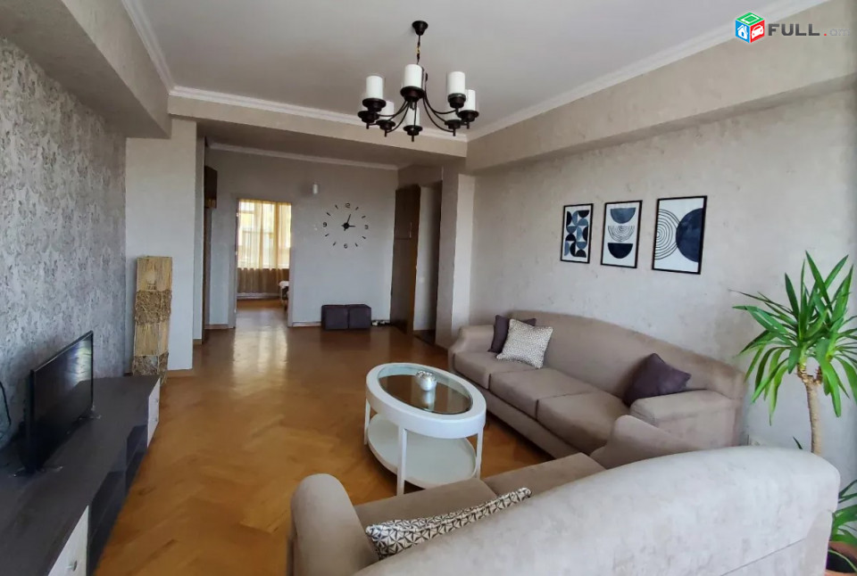 IN0013  Վարձով 3 սենյականոց բնակարան   Օրբելի եղբայրների փողոցում