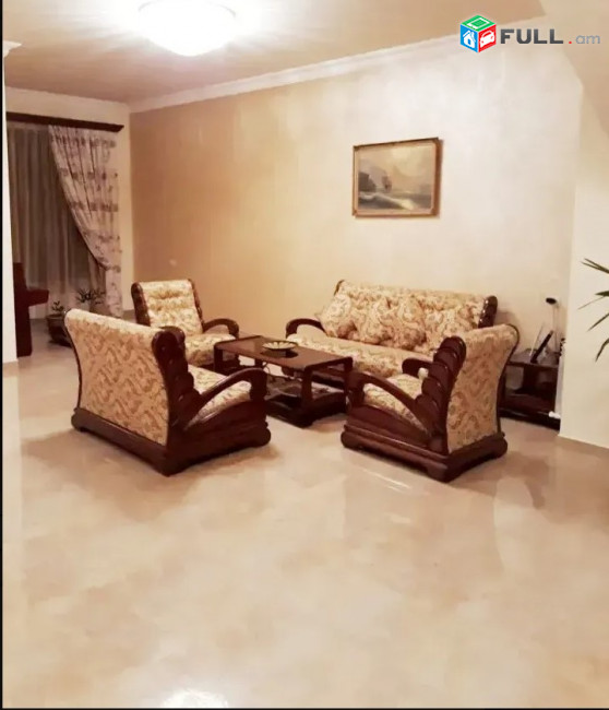 IN0033  Երեք հարկանի քարե տուն Բաբայան փողոցում Քանաքեռ Զեյթունում