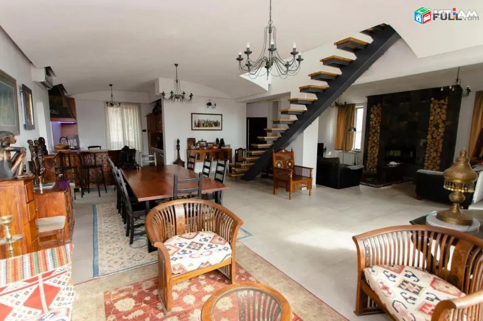IN0052  Երկու հարկանի տուն, Մուշ թաղամաս Աջափնյակում, 300 ք.մ., 3+ սանհանգույց